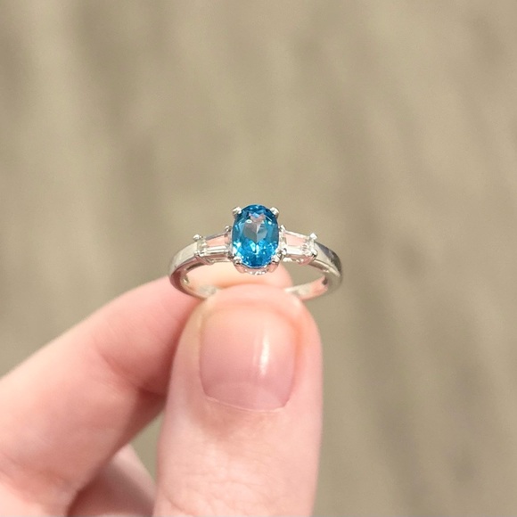 10K Swiss Blue Topaz oval baguette dainty solid white gold vintage style ring - Picture 3 of 13
